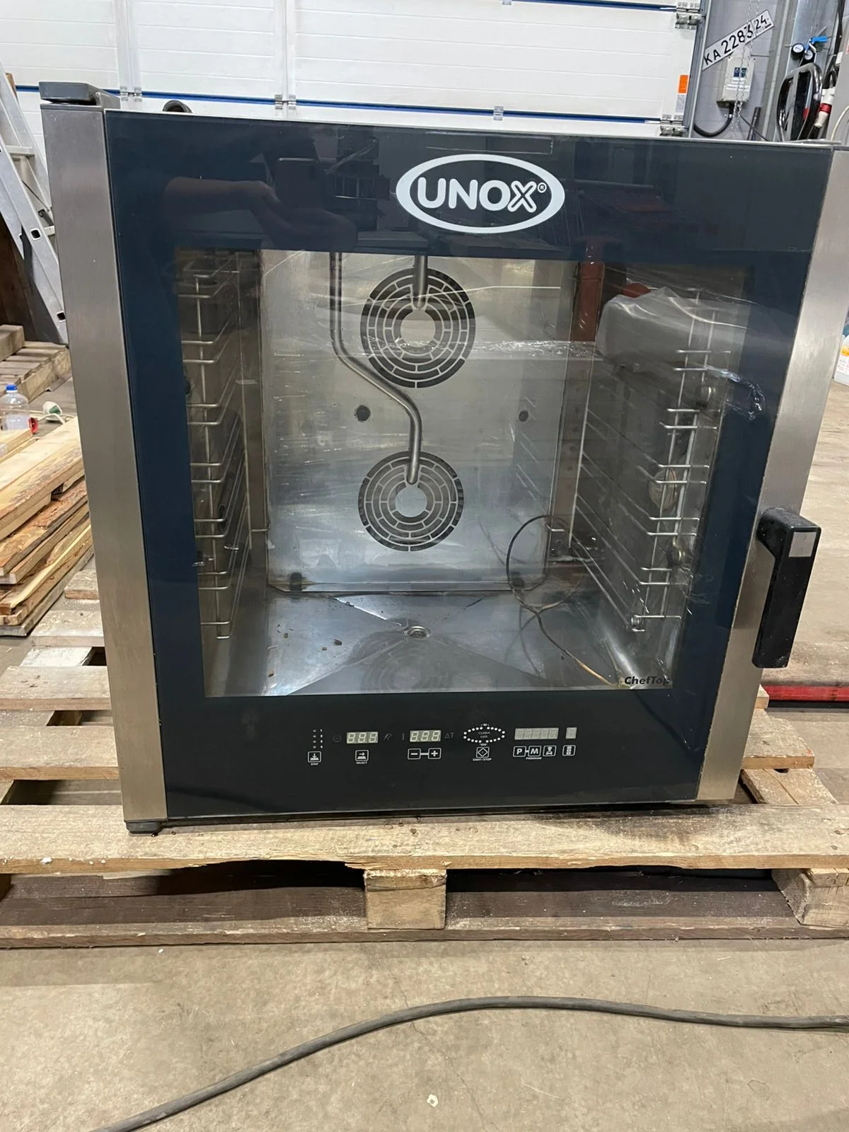 Пароконвектомат Unox XVC 505, 7 уровней под  гастроемкости 530*325 мм. 2