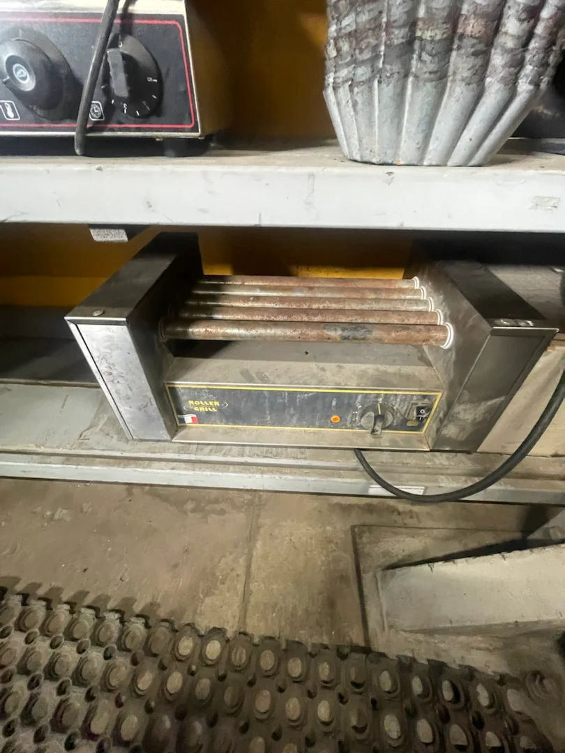 Гриль роликовый Roller Grill RG5 для обжаривания сосисок. 2